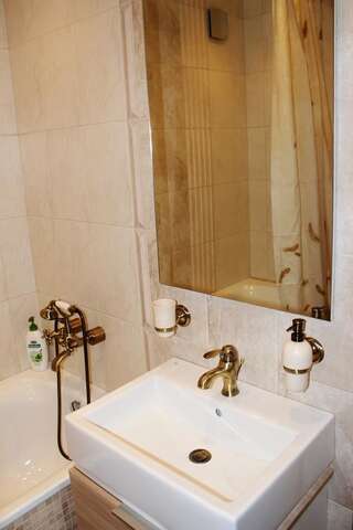 Апартаменты Apartment on Batoria Street City Center Гродно Апартаменты Делюкс-19